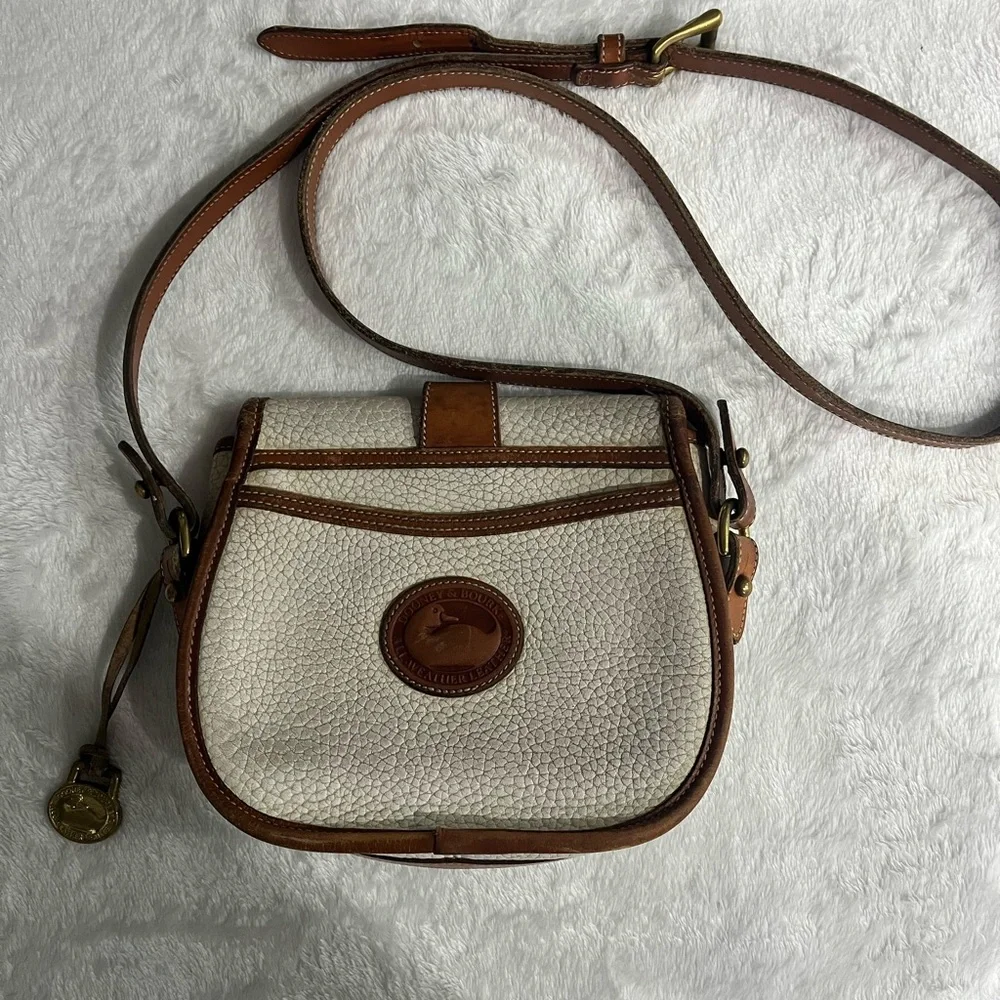 Dooney & Bourke White and Brown Leather Crossbody Bag - Picture 2 of 5